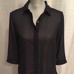 ‼️SALE‼️6 for $20.
 Vera Wang blouse